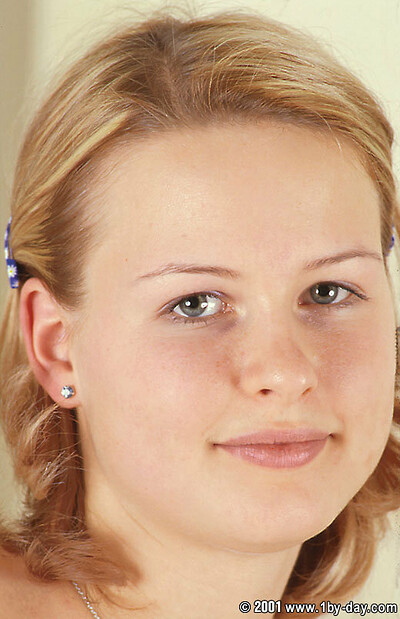 Валентина, 25 лет, 2 размер груди